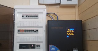 Установка и подключение стабилизаторов напряжения от 566 руб в Балтийске - ЭлектроБлт